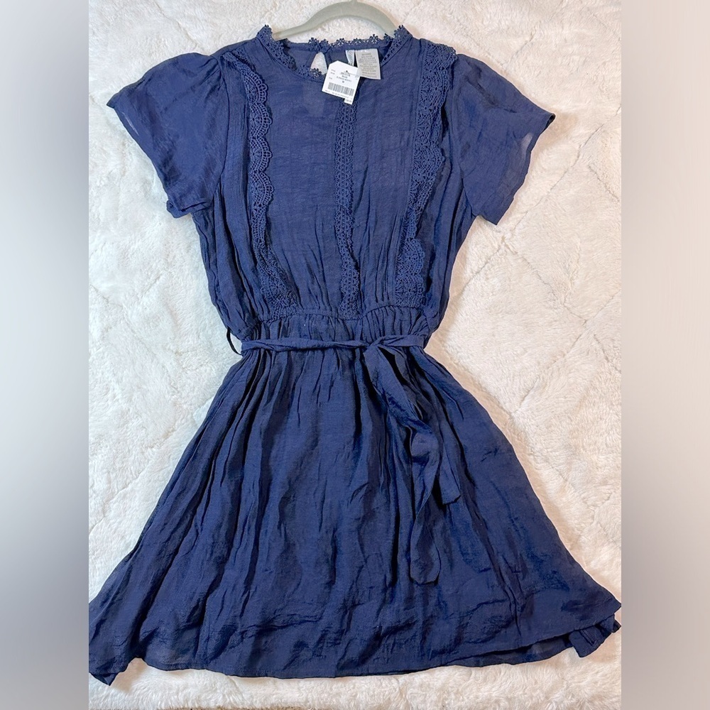 Forgotten Grace Juniors women’s Medium Blue tie waist mini Dress New NWT